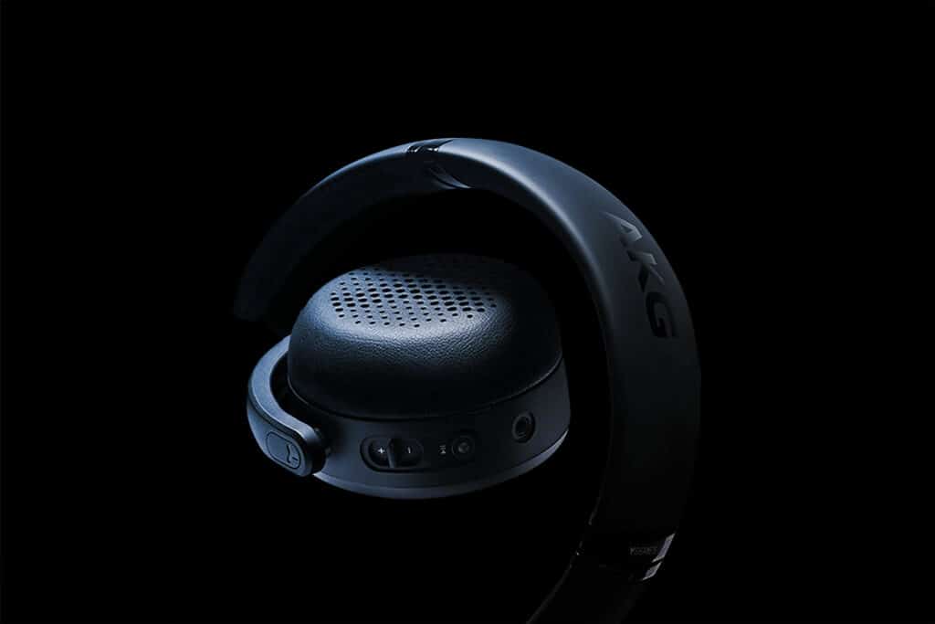 AKG Y500 3