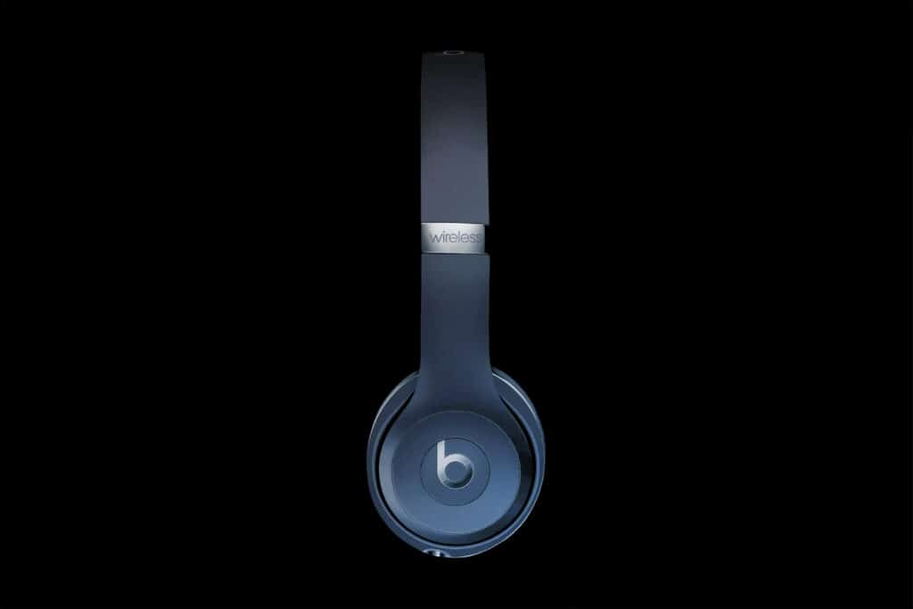 Beats Solo3 wireless headphones 2